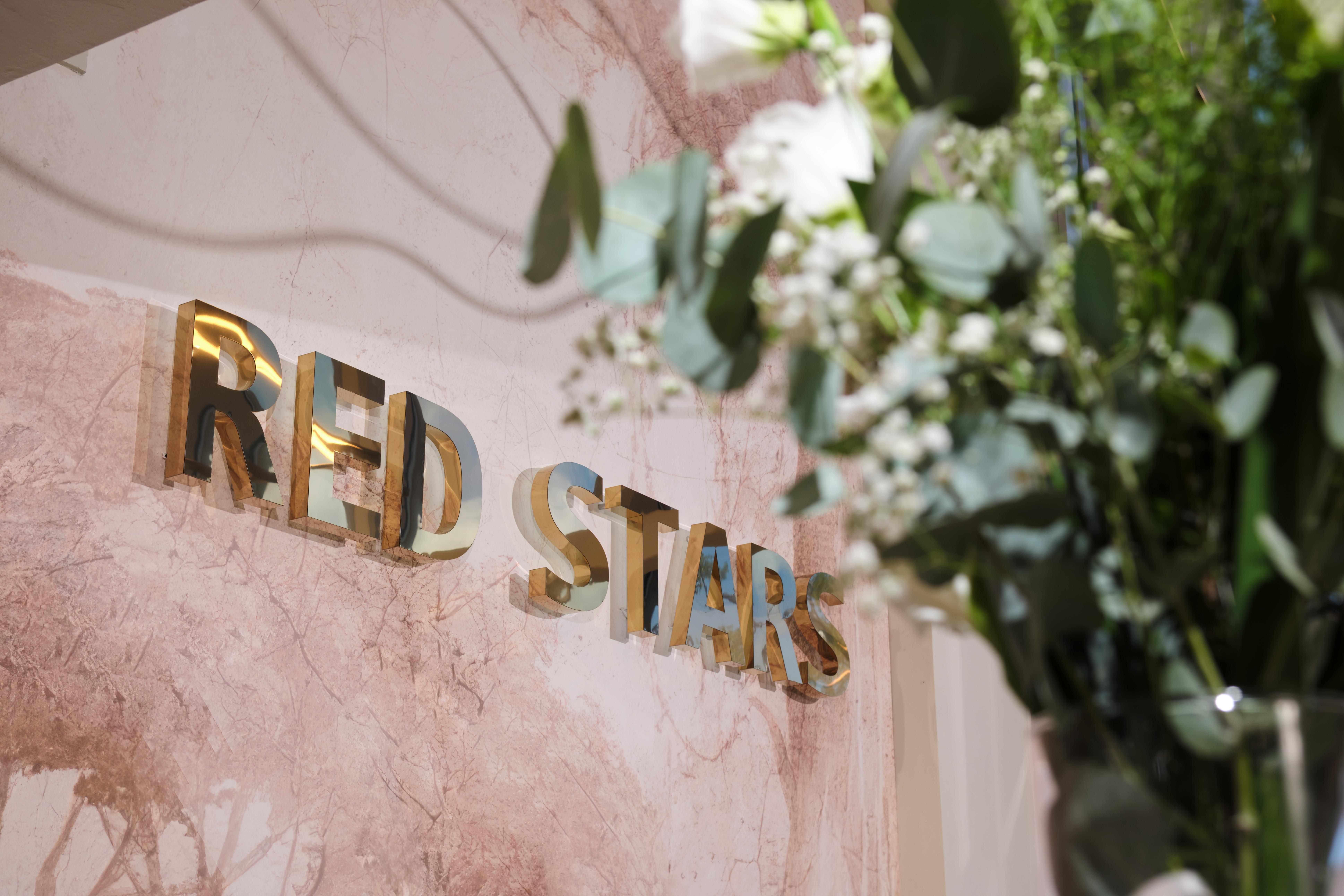 Red Stars Hotel Sankt Petersburg Exterior foto